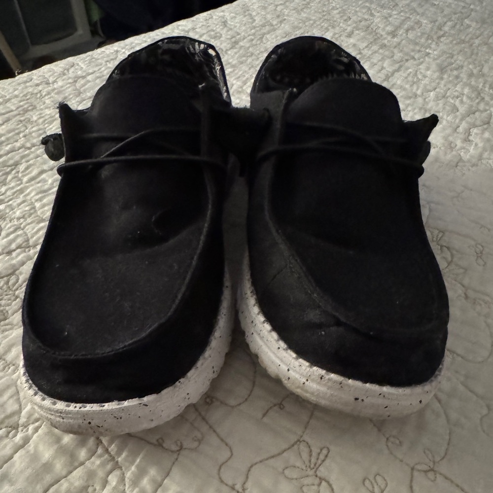 Hey Dude Wendy Basic Wide Loafer